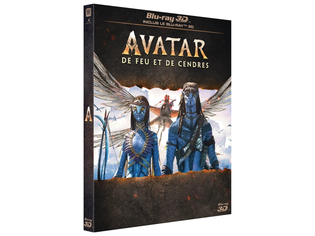 Boîtier du Blu-ray 3D français d’« Avatar : de feu et de cendres », vu de trois quarts, avec le bandeau Blu-ray 3D en haut de la jaquette.